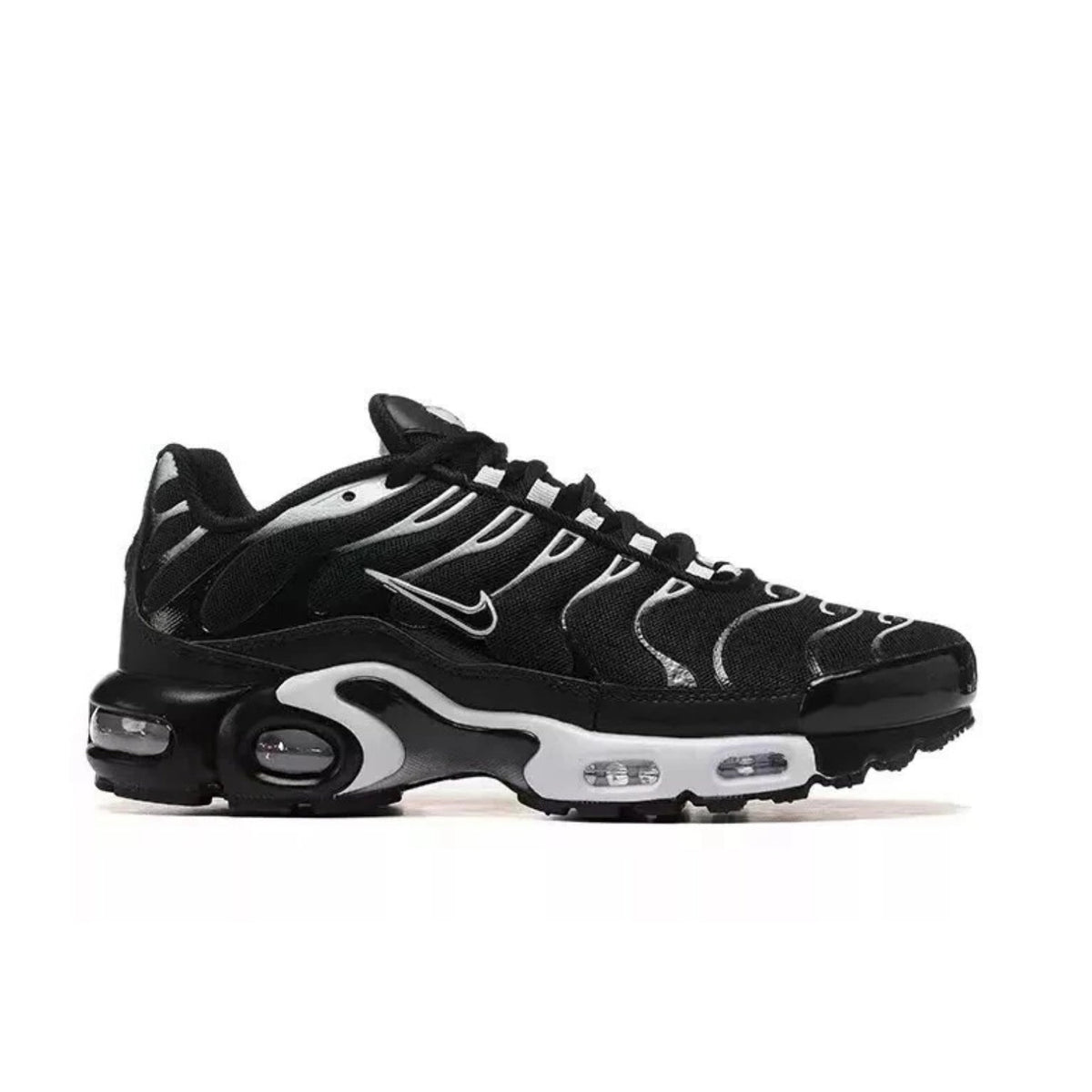 Nike Air Max Plus black and white
